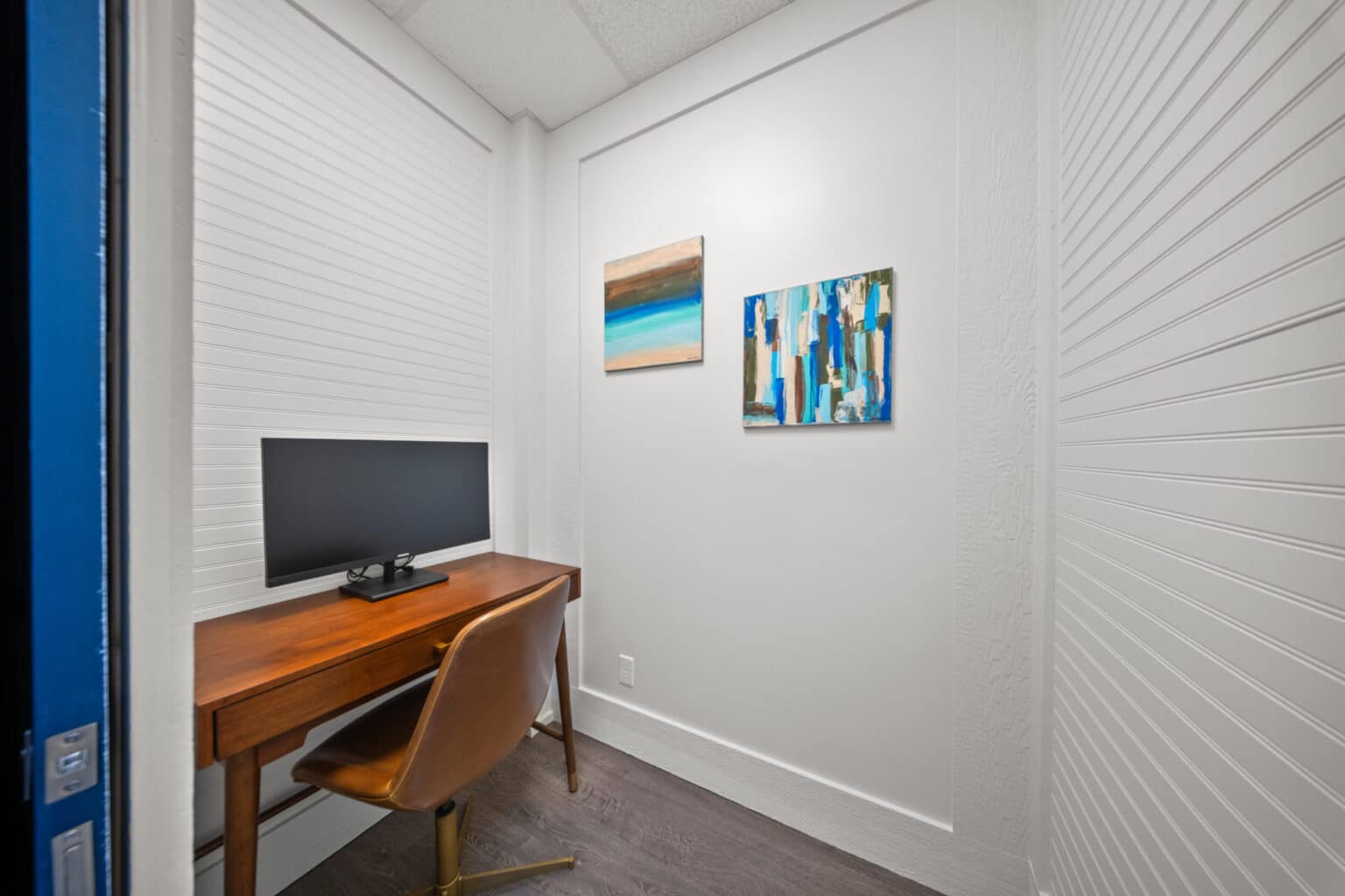 Gallery Detail: Upscale Office Space Rentals